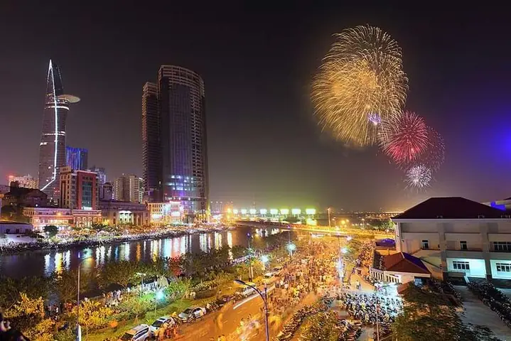 Những Địa Điểm Nào Là Đẹp Nhất Để Chiêm Ngưỡng Hà Nội Về Đêm? Những Địa Điểm Nào Là Đẹp Nhất Để Chiêm Ngưỡng Hà Nội Về Đêm?