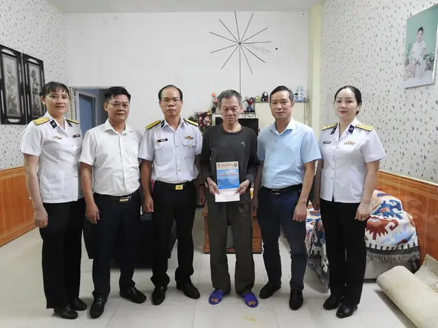 Đoàn 22 Hạ Long Nhiều Hoạt Động Thiết Thực Dịp 27/7 Đoàn 22 Hạ Long Nhiều Hoạt Động Thiết Thực Dịp 27/7