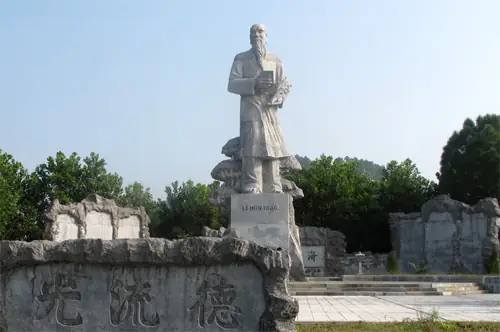 Hải Thượng Lãn Ông Quê Ở Đâu? Khám Phá Quê Hương Danh Y Nổi Tiếng Đất Việt