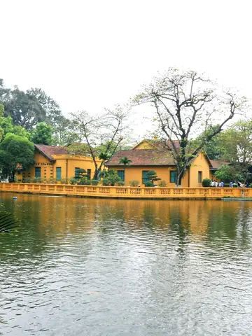 Ao Cá Bác Hồ – Khu Di Tích Chủ Tịch Hồ Chí Minh Tại Phủ Chủ Tịch