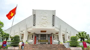 Bảo Tàng Hồ Chí Minh: Kinh Nghiệm Du Lịch Cho Người Yêu Lịch Sử ...