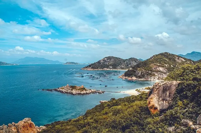 Biển Đẹp Nào Ở Việt Nam Nổi Tiếng Nhất?