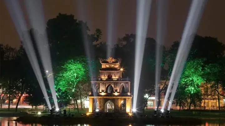 Hình Ảnh Hồ Gươm Về Đêm Huyền Ảo