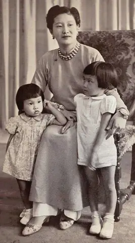 Những Hình Ảnh Lúc Sinh Thời Của Nam Phương Hoàng Hậu Luôn Khiến Dân Tình Mải Mê Ngắm Nhìn, Dù Chúng Được Chia Sẻ Ở Bất Cứ Thời Điểm Nào. Những Hình Ảnh Lúc Sinh Thời Của Nam Phương Hoàng Hậu Luôn Khiến Dân Tình Mải Mê Ngắm Nhìn, Dù Chúng Được Chia Sẻ Ở Bất Cứ Thời Điểm Nào.