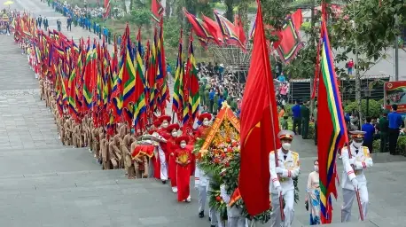 Lễ Hội Đền Hùng Phú Thọ - Hành Trình Trở Về Cội Nguồn Lễ Hội Đền Hùng Phú Thọ - Hành Trình Trở Về Cội Nguồn