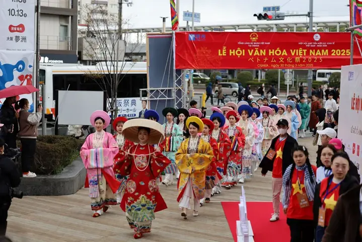 Những Hình Ảnh Đặc Sắc Tại Lễ Hội Văn Hóa Việt Nam Tại Osaka, Nhật Bản Ảnh 1 Những Hình Ảnh Đặc Sắc Tại Lễ Hội Văn Hóa Việt Nam Tại Osaka, Nhật Bản Ảnh 1
