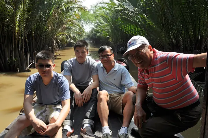 Bến Tre: Hình Ảnh Sông Nước Miệt Vườn
