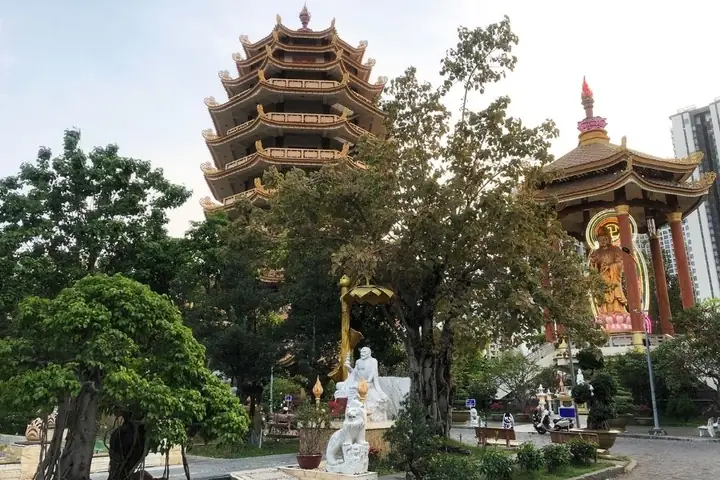 Lịch Sử Hình Thành Và Phát Triển Pháp Viện Minh Đăng Quang