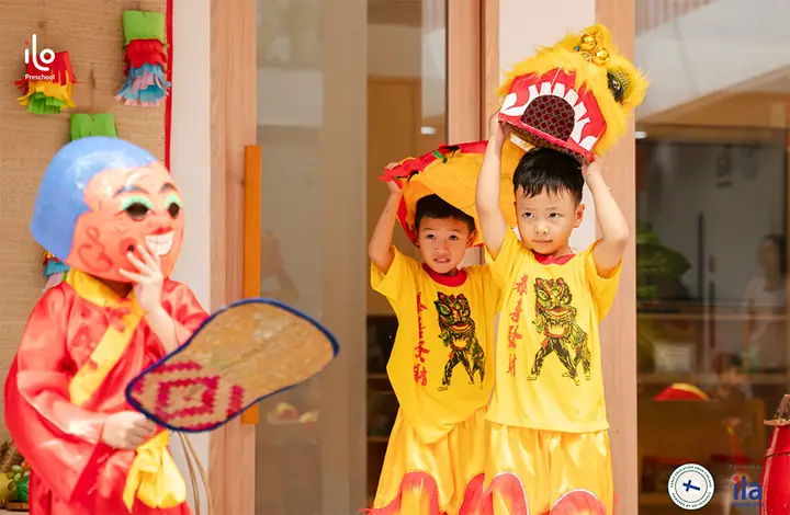Trang Trí Góc Trung Thu Mầm Non Với Đầu Lân Nhỏ Trang Trí Góc Trung Thu Mầm Non Với Đầu Lân Nhỏ
