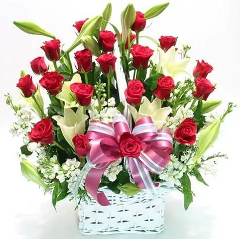 Làm Thế Nào Để Lựa Chọn Một Lẵng Hoa Chúc Mừng Ngày 20/11 Thật Đẹp Và Ý Nghĩa?