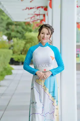Hình Ảnh Cho Hình Vẽ Cô Giáo Mặc Áo Dài: Hình Ảnh Cho Hình Vẽ Cô Giáo Mặc Áo Dài: