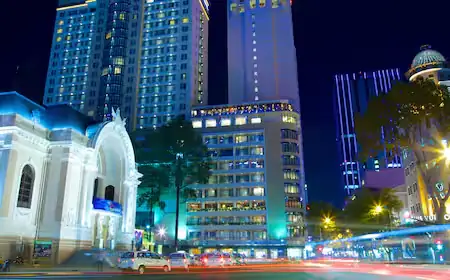 Hố Bơi Landmark Tôn Đức Thắng: Thông Tin Chi Tiết, Tiện Ích Và Đánh Giá