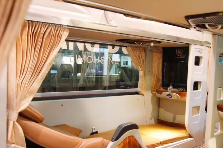 Tan Quang Dung Limousine