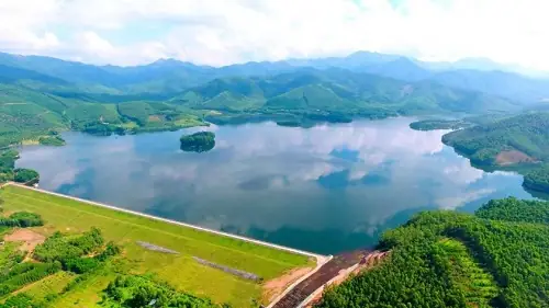 Hồ Khe Chè - Điểm Du Lịch Sinh Thái Hấp Dẫn Ở Quảng Ninh Hồ Khe Chè - Điểm Du Lịch Sinh Thái Hấp Dẫn Ở Quảng Ninh