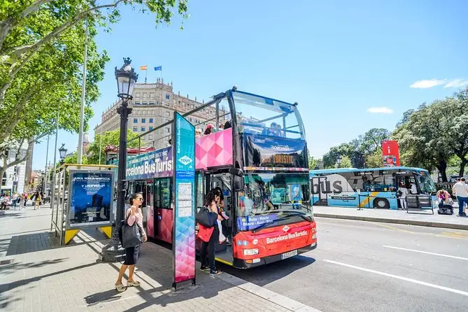 Hành Trình Khám Phá Philadelphia Bằng Xe Buýt Hop-on Hop-off: Cẩm Nang Toàn Tập