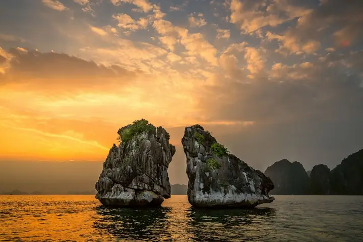 Ha Long Bay – Quang Ninh Province(no Change After 2025 Reform) Ha Long Bay – Quang Ninh Province(no Change After 2025 Reform)