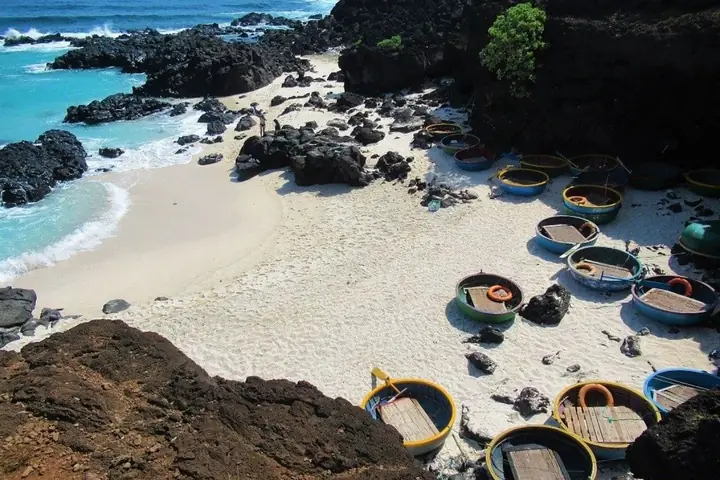 Ly Son Island – Quang Ngai-kon Tum Administrative Region Ly Son Island – Quang Ngai-kon Tum Administrative Region