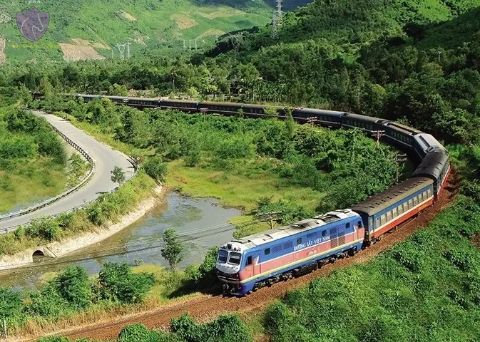 Phong Nha To Hue Train