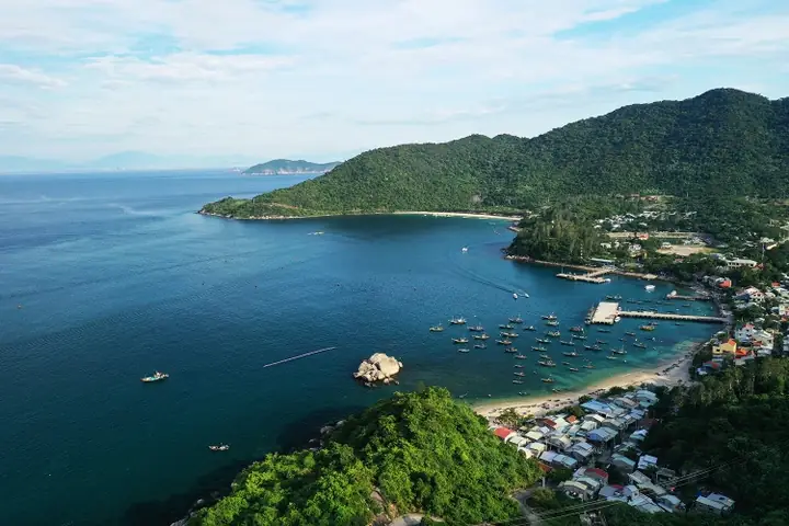 How To Go To Cham Island