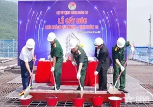 Binh Đoàn 15 Tổ Chức Lễ Cất Nóc Dự Án Nhà Khách Quy Nhơn