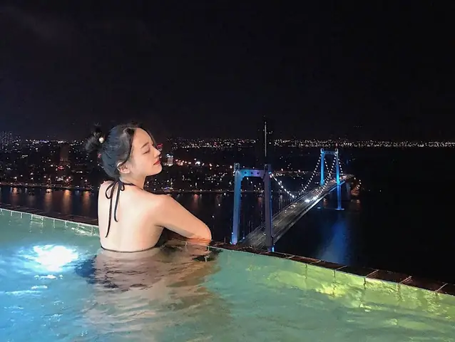 Hồ Bơi Vô Cực Ở Đà Nẵng Lên Hình Sang Chảnh