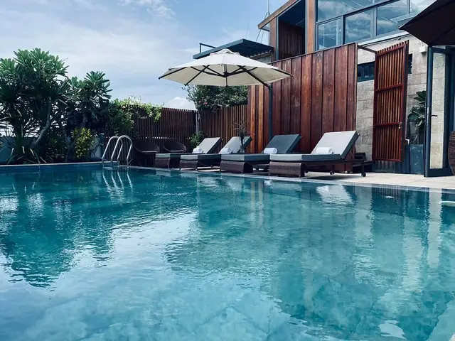 Moon Hotel & Apartments