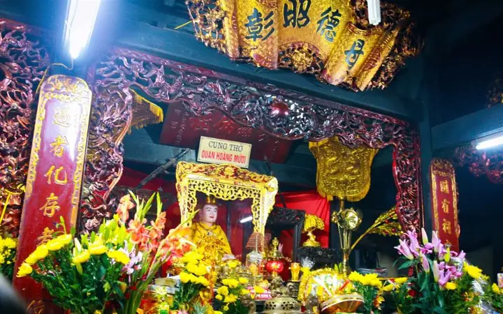 Đền Ông Hoàng Mười Thờ Ai?