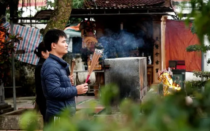 Sự Tích Đền Ông Hoàng Mười Nghệ An
