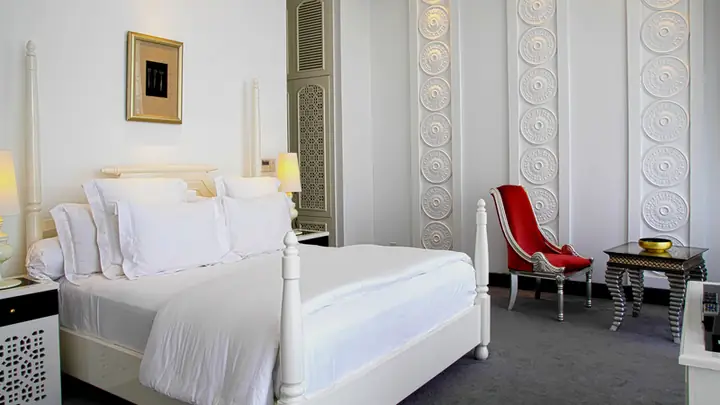 Trọn Gói 2n1đ Nghỉ Dưỡng Ở Khách Sạn Chloe Gallery Sài Gòn + Xe Đưa Đón + Liệu Trình Spa Chỉ 1.900.000đ/khách Trọn Gói 2n1đ Nghỉ Dưỡng Ở Khách Sạn Chloe Gallery Sài Gòn + Xe Đưa Đón + Liệu Trình Spa Chỉ 1.900.000đ/khách