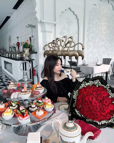 Trọn Gói 2n1đ Nghỉ Dưỡng Ở Khách Sạn Chloe Gallery Sài Gòn + Xe Đưa Đón + Liệu Trình Spa Chỉ 1.900.000đ/khách Trọn Gói 2n1đ Nghỉ Dưỡng Ở Khách Sạn Chloe Gallery Sài Gòn + Xe Đưa Đón + Liệu Trình Spa Chỉ 1.900.000đ/khách