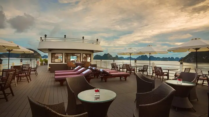 Click Đặt Ngaydu Thuyền Athena Royal Hạ Longvới Giá Ưu Đãi Cực Tốt Từ Ivivu.com