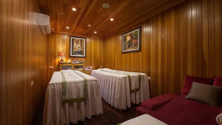 Click Đặt Ngaydu Thuyền Athena Royal Hạ Longvới Giá Ưu Đãi Cực Tốt Từ Ivivu.com