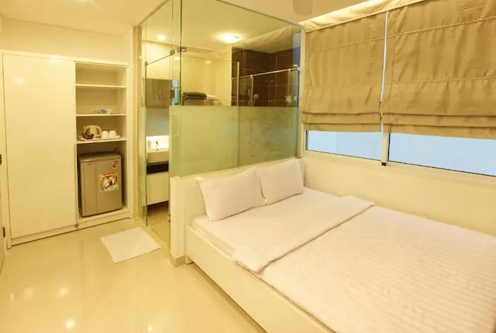 13. Yellow House Saigon Hotel