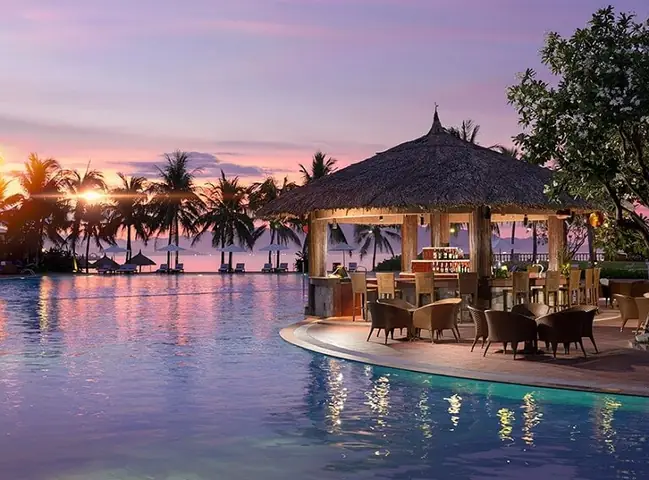Pool Bar – Khách Sạn Vinpearl Land Nha Trang