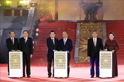 Khánh Thành Đền Thờ Vua Hùng Tại Cần Thơ Khánh Thành Đền Thờ Vua Hùng Tại Cần Thơ