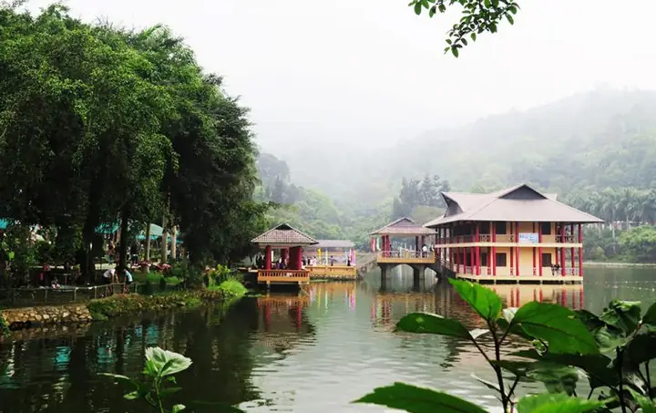 Khu Du Lịch Sinh Thái Ao Vua Ba Vì