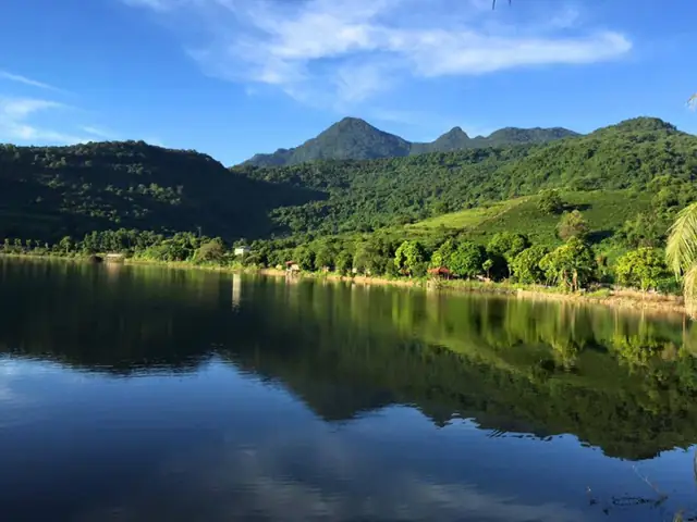 10. Khu Du Lịch Hồ Tiên Sa
