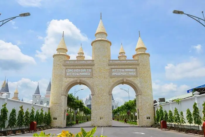 Công Viên Kittyd & Minnied - Khám Phá Đại Học Võ Trường Toản Công Viên Kittyd & Minnied - Khám Phá Đại Học Võ Trường Toản