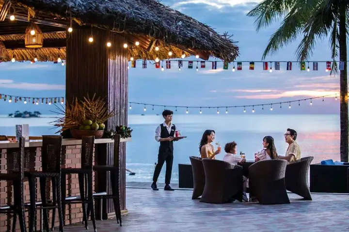 Combo Vinpearl Phú Quốc + Vui Chơi Vinwonders & Safari 3 Ngày 2 ...