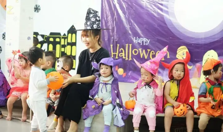 Kịch Bản Halloween Cho Trẻ Mầm Non Bằng Tiếng Anh