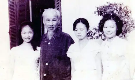 Kiến Trúc Sư Đặng Việt Nga