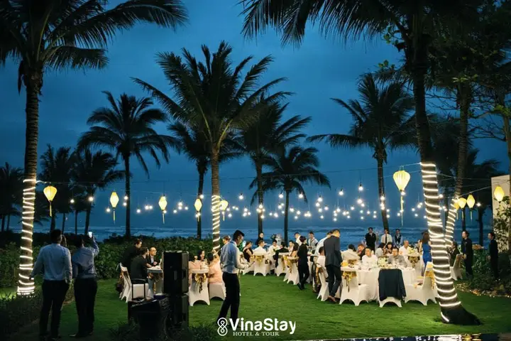 Tổ Chức Các Hoạt Động Ngoài Trời