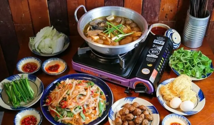Lẩu Bò Ba Toa Nhà Gỗ - Lẩu Bò Đà Lạt Ngon Rẻ