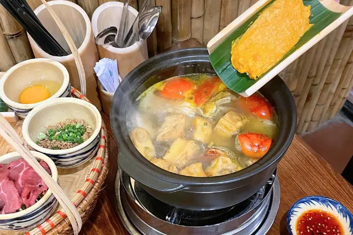 Tám Riêu – Lẩu Riêu Cua Bắp Bò Sài Gòn Tám Riêu – Lẩu Riêu Cua Bắp Bò Sài Gòn