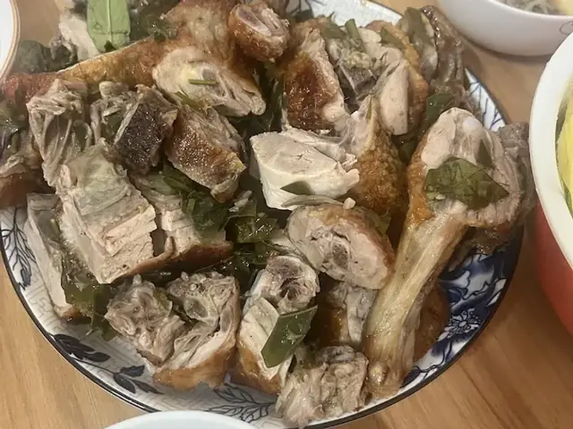 10.vịt Cỏ Vân Đình (ngã Tư Vincom Biên Hoà)