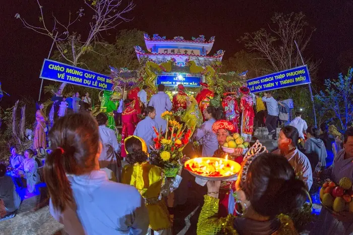 Lưu Ý Khi Tham Gia Lễ Hội Am Chúa Diên Khánh
