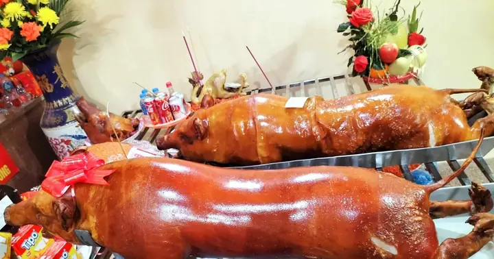 Lễ Hội Thịt Lợn Quay Ở Lạng Sơn | Báo Điện Tử Tiền Phong