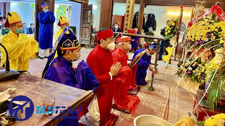 Lễ Hội Pháo Làng Đồng Kỵ (từ Sơn, Bắc Ninh). Lễ Hội Pháo Làng Đồng Kỵ (từ Sơn, Bắc Ninh).