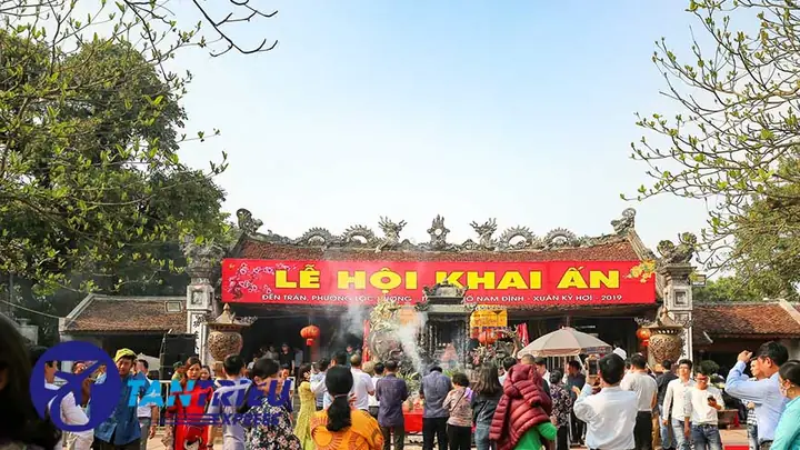 Lễ Hội Đền Gióng, Sóc Sơn Ở Hà Nội. Lễ Hội Đền Gióng, Sóc Sơn Ở Hà Nội.
