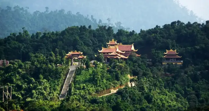 Núi Yên Tử Cao Bao Nhiêu? Kinh Nghiệm Leo Núi Yên Tử An Toàn, Thú ... Núi Yên Tử Cao Bao Nhiêu? Kinh Nghiệm Leo Núi Yên Tử An Toàn, Thú ...